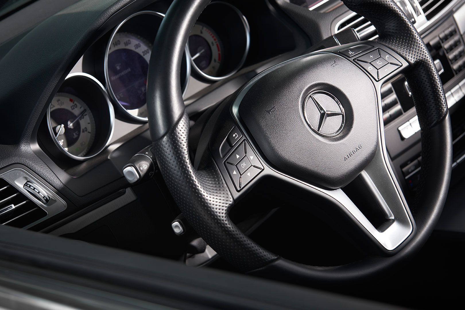 Mercedes1.jpg