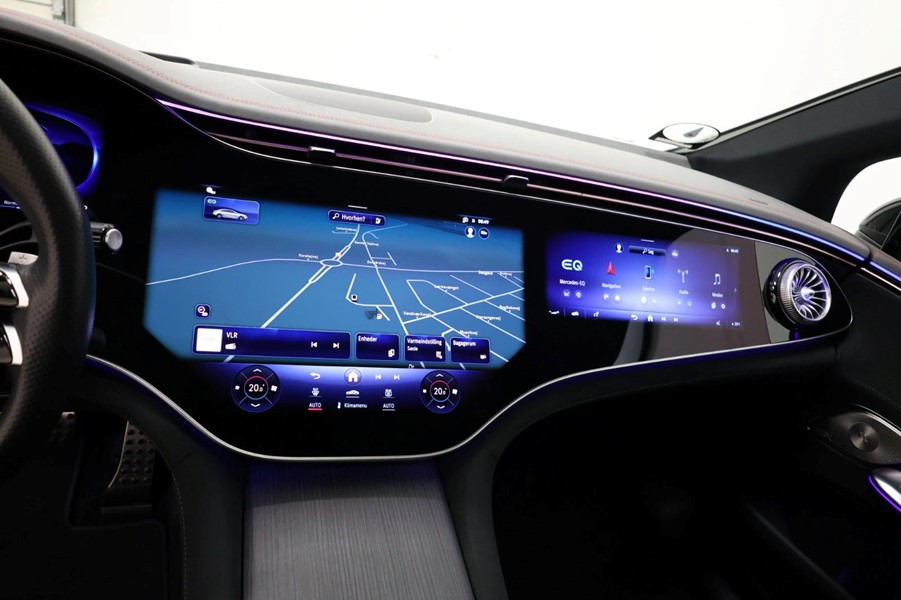 mercedes-eqe350-amg-line-sort-infotainment-skaerm.jpeg