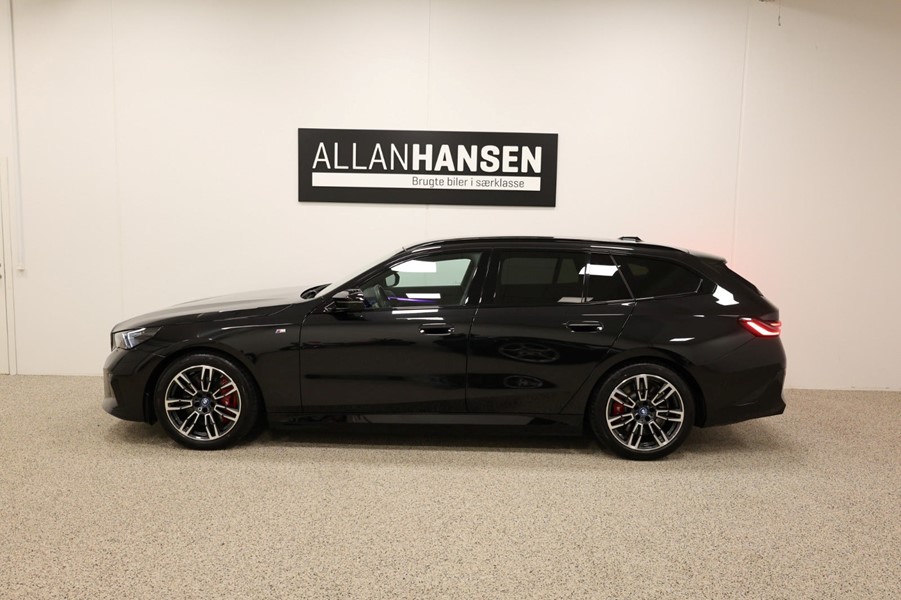 bmw-i5-m60-touring-xdrive-sort-sideprofil.jpeg