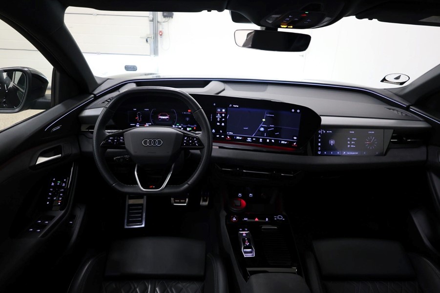 audi-sq6-etron-quattro-sort-cockpit-kabine.jpeg
