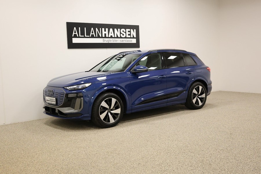 audi-q6-etron-ultra-quattro-moerkeblaa-front-side.jpeg