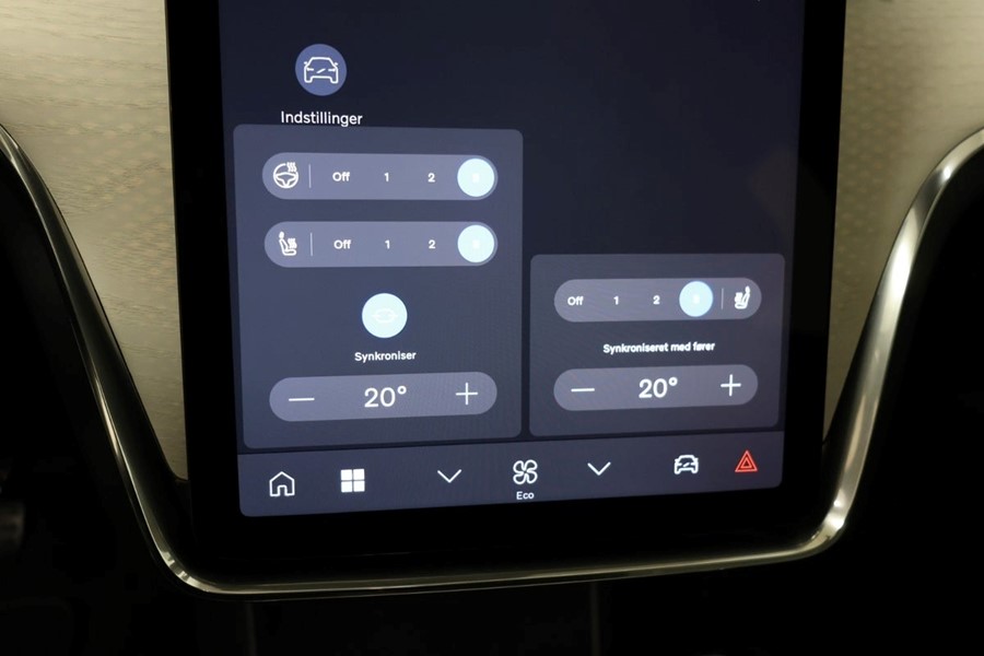 volvo-ex90-twin-ultra-7prs-graa-klima-skaerm.jpeg