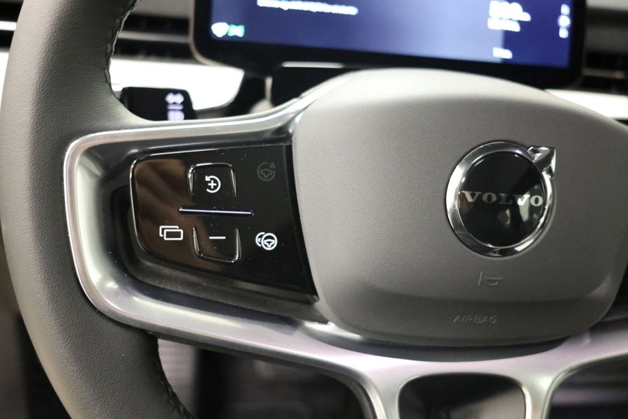 volvo-ex90-twin-ultra-7prs-graa-ratbetjening.jpeg